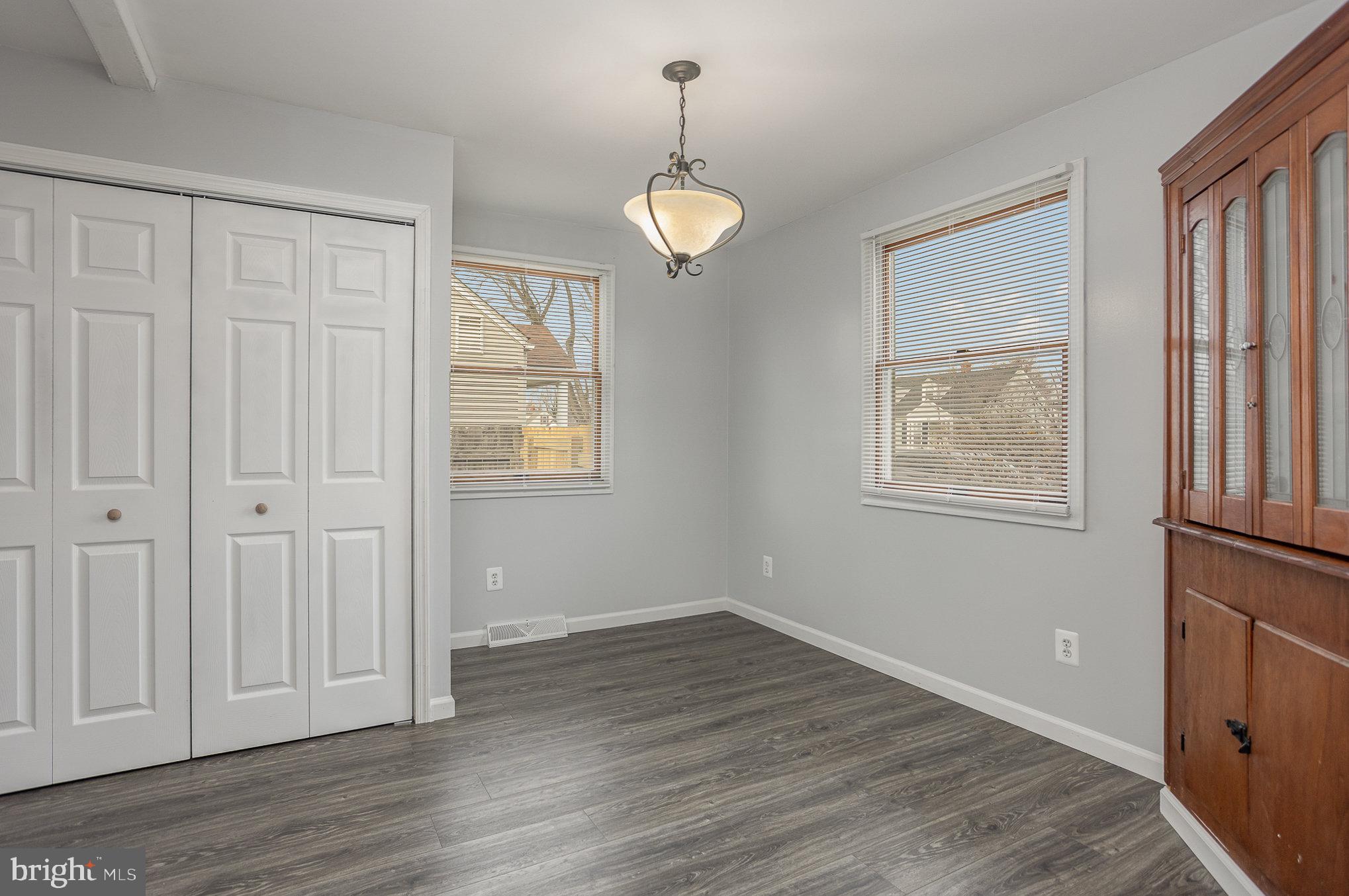 8113 Longpoint Road Dundalk, MD 21222 - Photo 8 of 26
