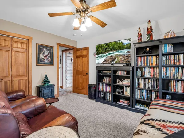 $784,500 | 181 Highland Heights, Lake Lure, NC 28746