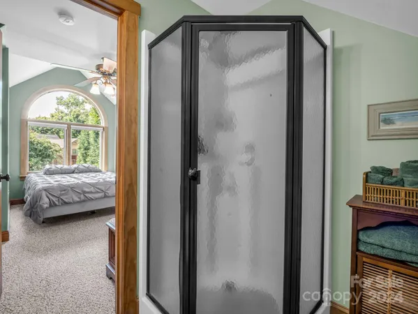 $784,500 | 181 Highland Heights, Lake Lure, NC 28746