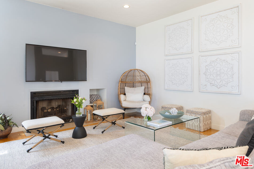 31235 Bailard Road Malibu, CA 90265 - Photo 13 of 32 Gallery Image 13