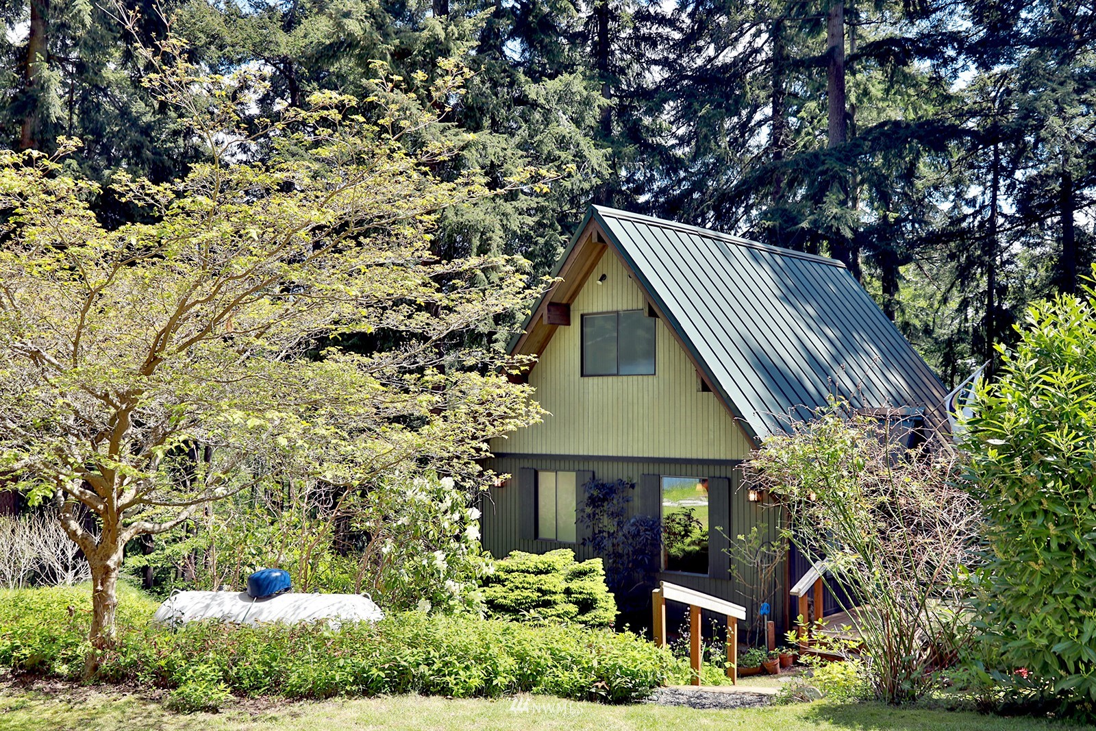 7931 Decatur Avenue Clinton, WA 98236 - Photo 1 of 40 Gallery Image 1