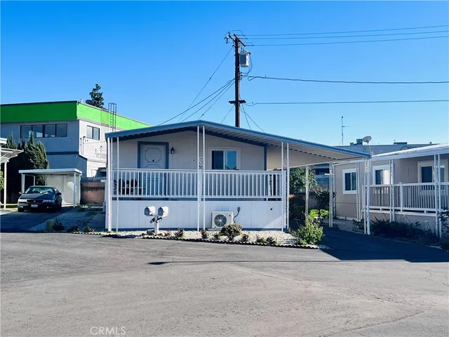 view of city and mountain view