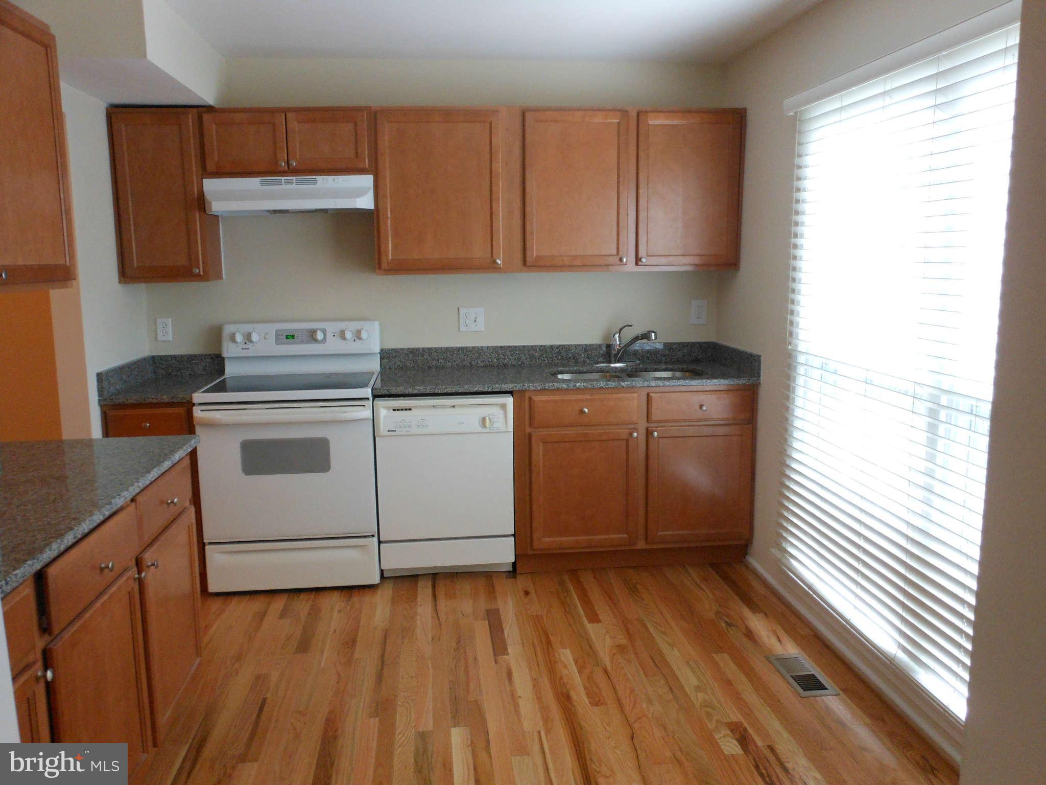 5505 Miles Court Springfield, VA 22151 - Photo 5 of 24 Kitchen