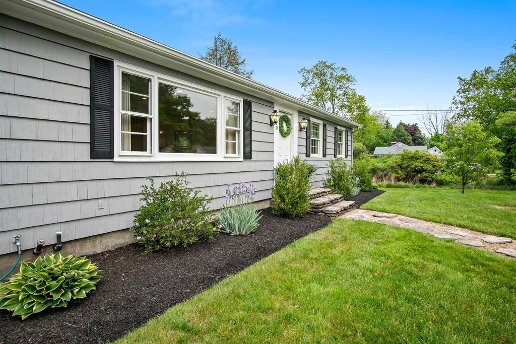 470 Boston Road Sutton, MA 01590 - Photo 4 of 32