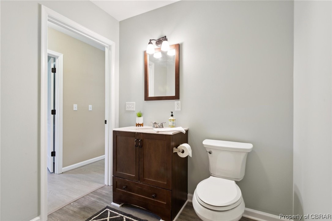 6922 Belroi Road Gloucester, VA 23061 - Photo 22 of 30 Hall Bath