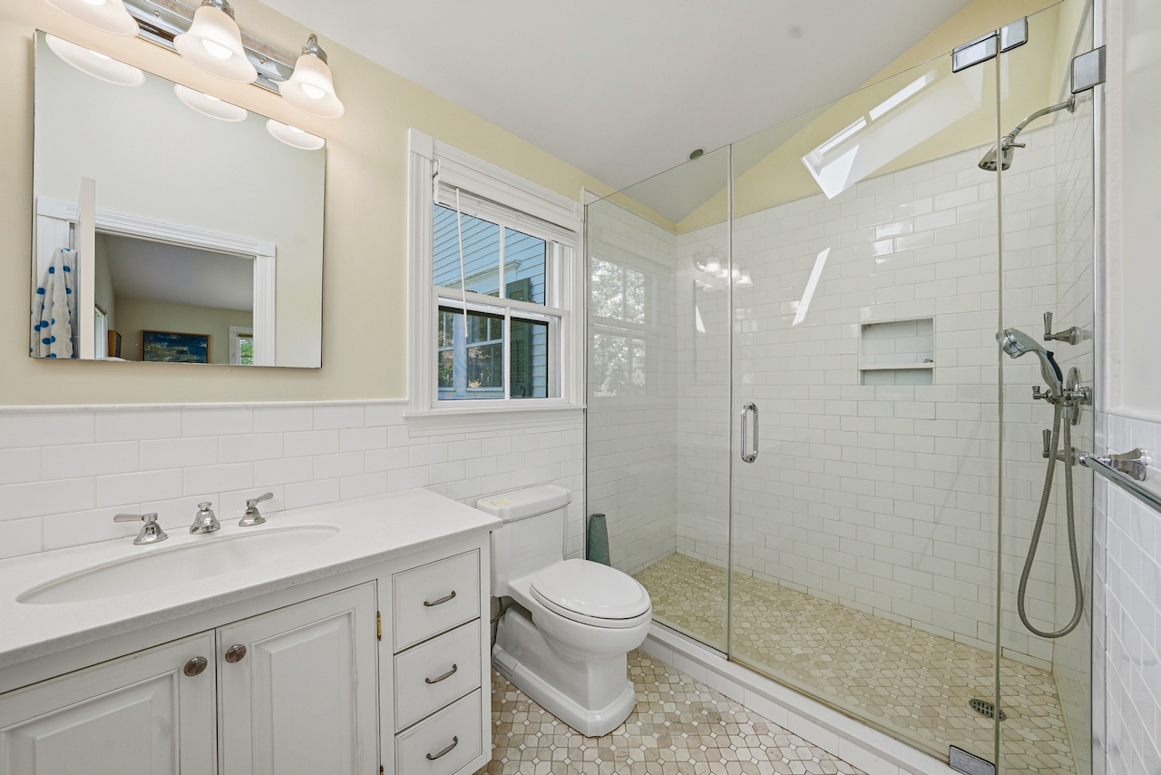 118 South Water Street Edgartown, MA 02539 - Photo 12 of 27