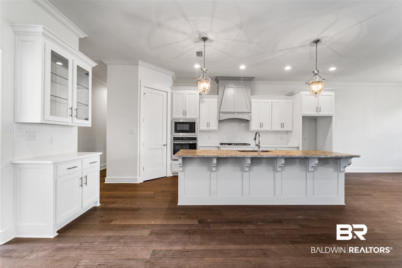 17402 Burwick Loop Fairhope, AL 36532 - Photo 9 of 40 White Painted Cabinets