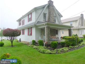 2204 East County Line Road Ardmore, PA 19003 - Photo 1 of 10 Exterior Front