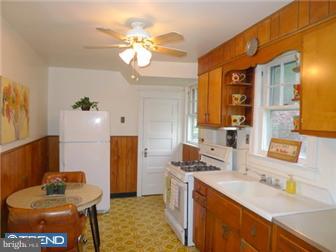 2204 East County Line Road Ardmore, PA 19003 - Photo 6 of 10 Kitchen