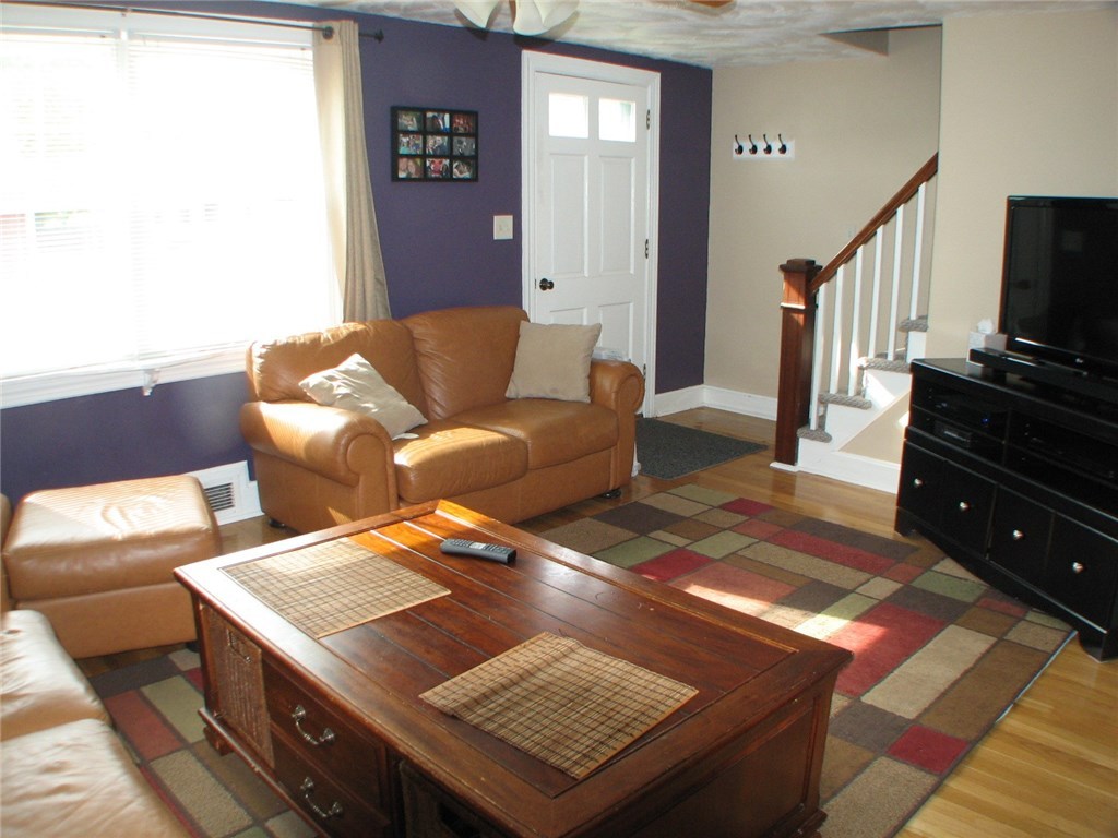 15 Ruth Street Pawtucket, RI 02861 - Photo 3 of 17 Gallery Image 3