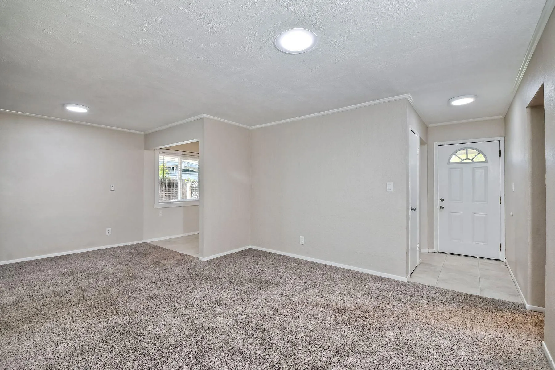 14135 Powers Road Poway, CA 92064 - Photo 14 of 35 an empty room with windows