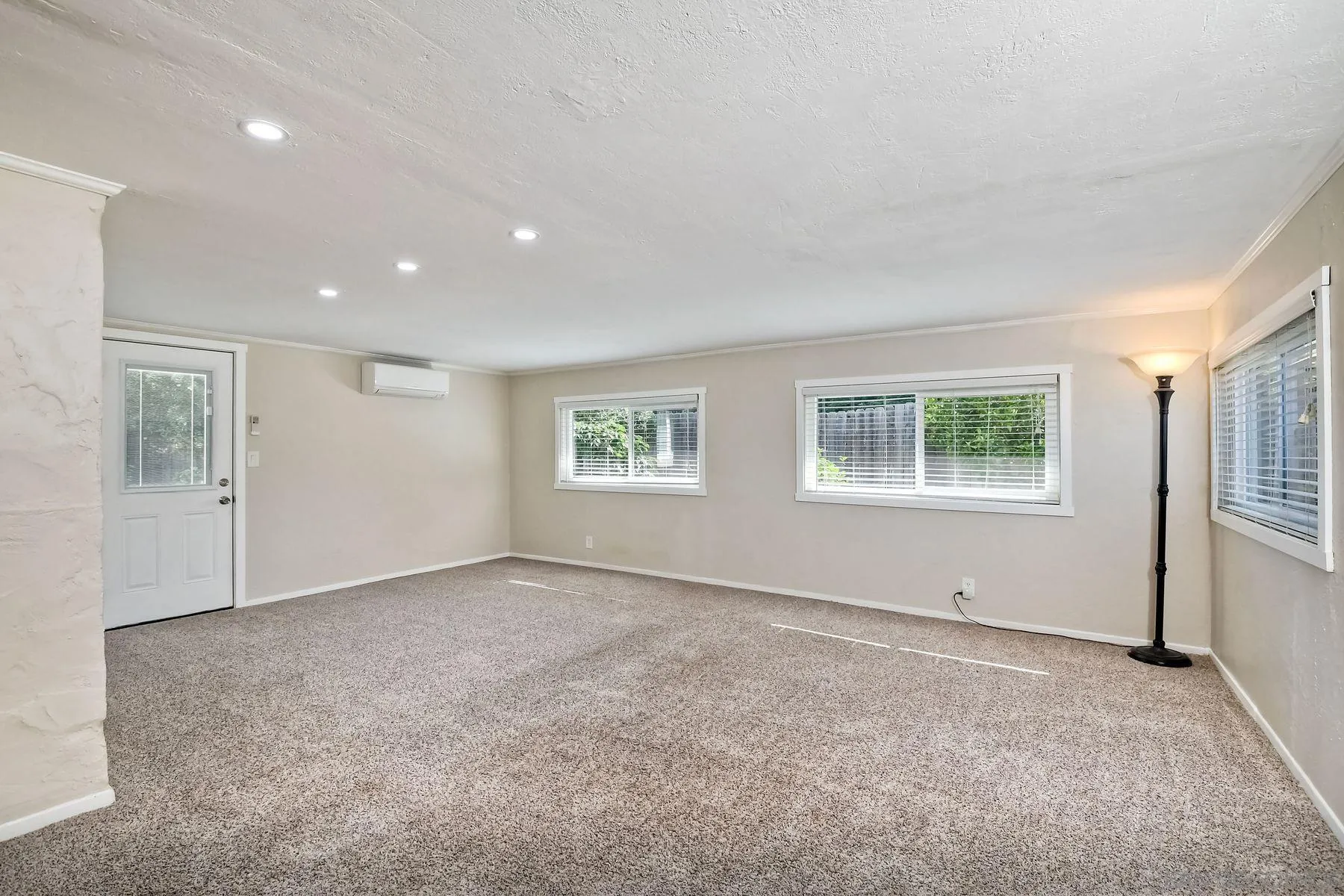 14135 Powers Road Poway, CA 92064 - Photo 18 of 35 an empty room with windows