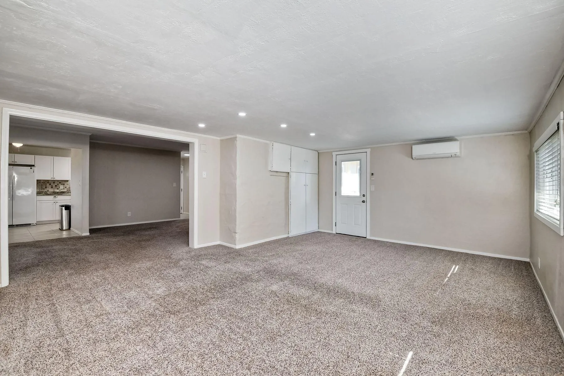 14135 Powers Road Poway, CA 92064 - Photo 19 of 35 a view of empty room