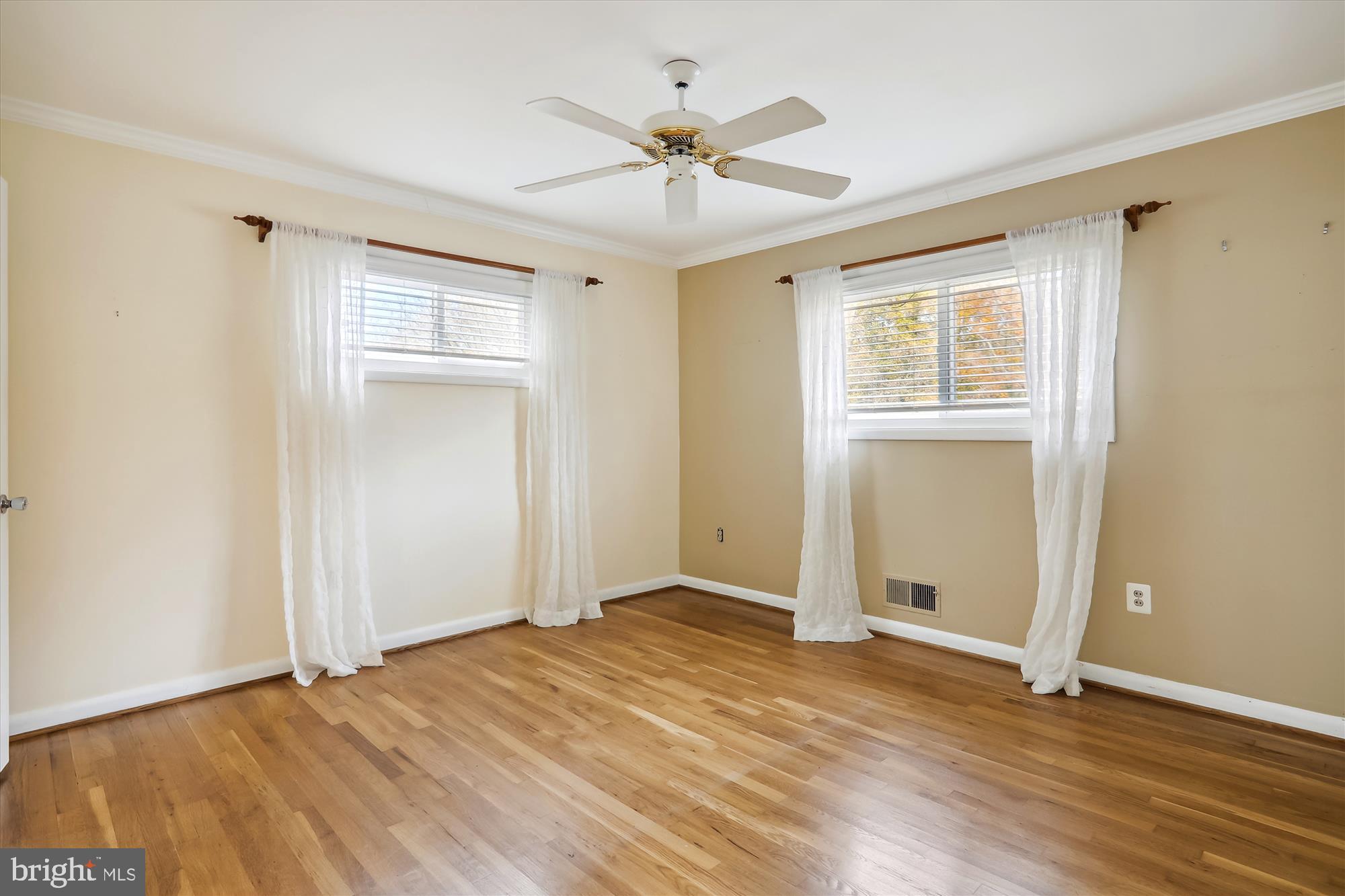 4008 Byrd Road Kensington, MD 20895 - Photo 23 of 41 Bedroom