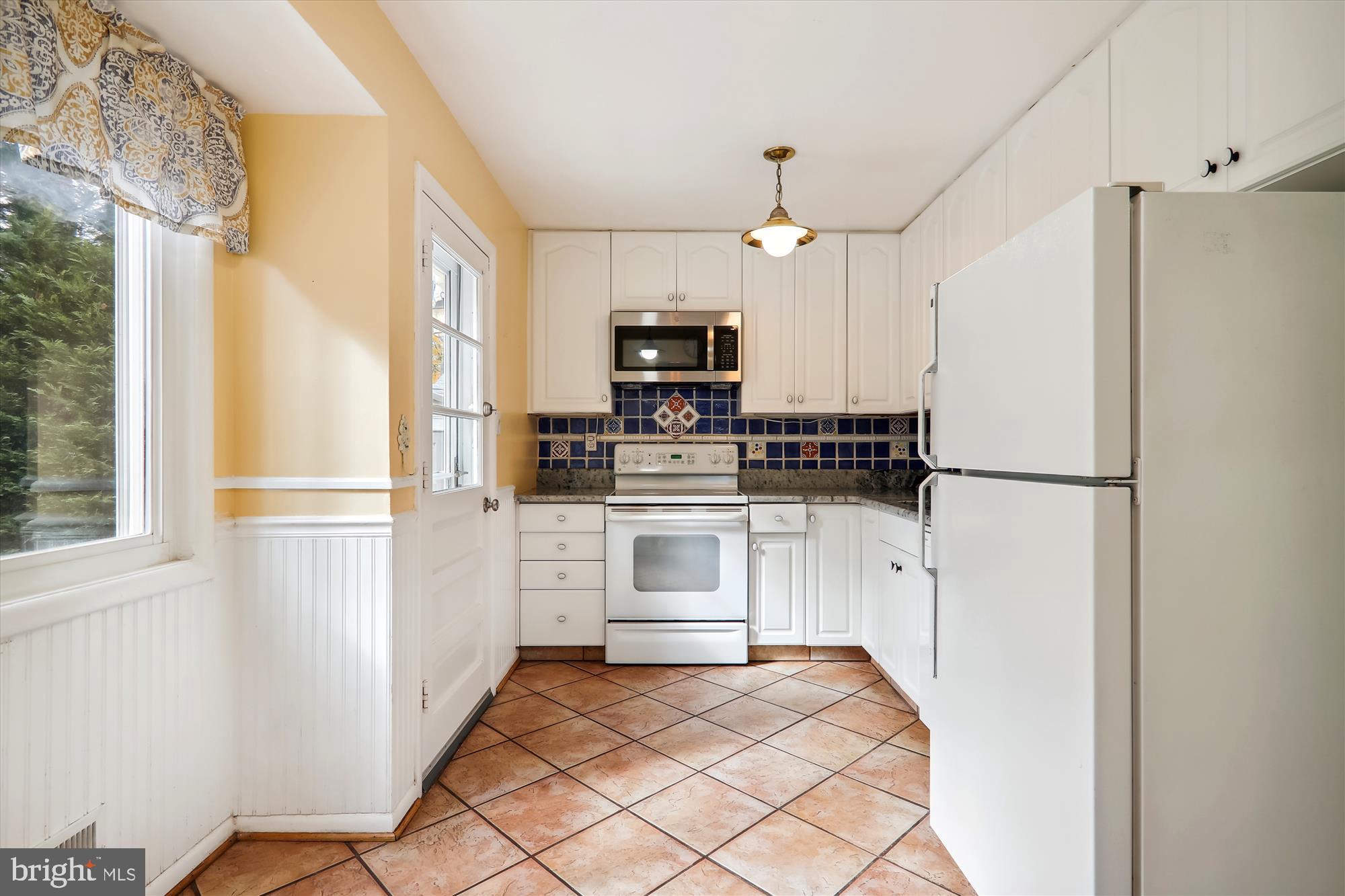 4008 Byrd Road Kensington, MD 20895 - Photo 8 of 41 Kitchen