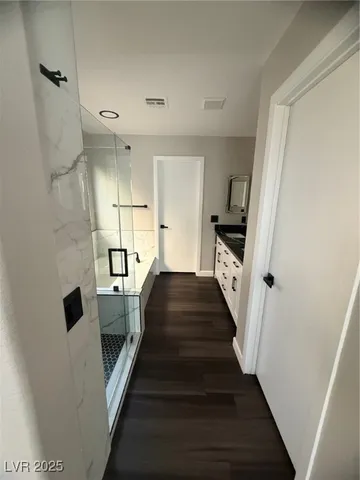 $2,400 | 6409 Wild Chive Avenue, Las Vegas, NV 89122