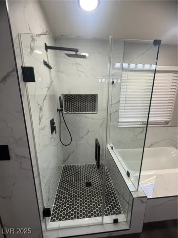 $2,400 | 6409 Wild Chive Avenue, Las Vegas, NV 89122