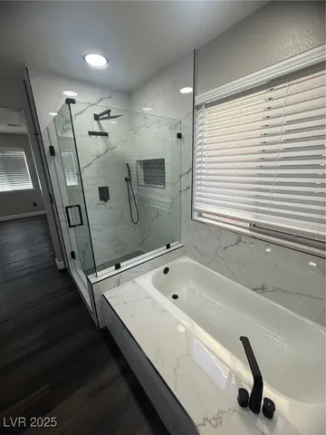 $2,400 | 6409 Wild Chive Avenue, Las Vegas, NV 89122