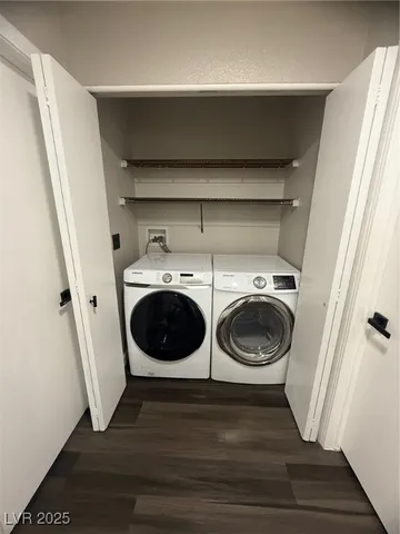 $2,400 | 6409 Wild Chive Avenue, Las Vegas, NV 89122