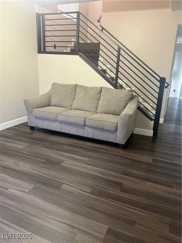 $2,400 | 6409 Wild Chive Avenue, Las Vegas, NV 89122