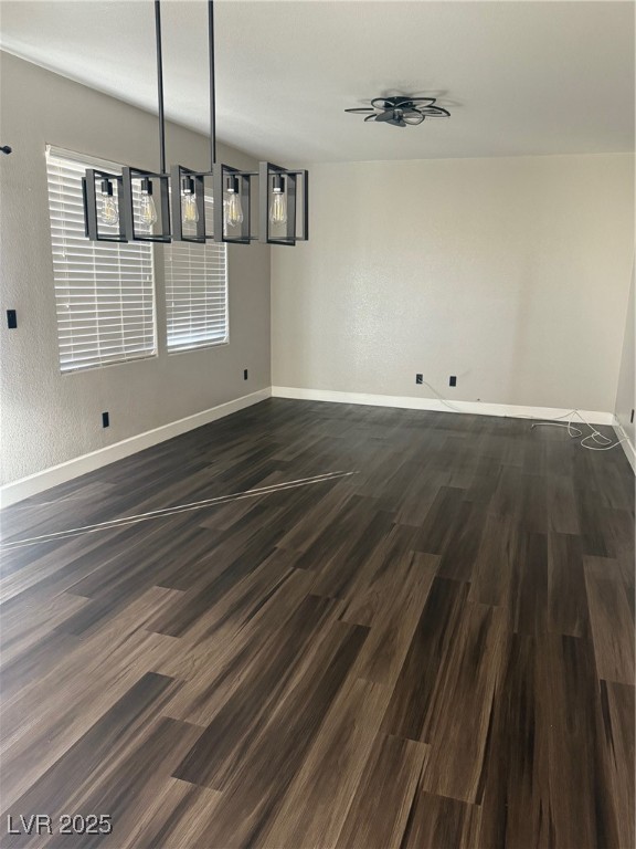 6409 Wild Chive Avenue Las Vegas, NV 89122 - Photo 3 of 22