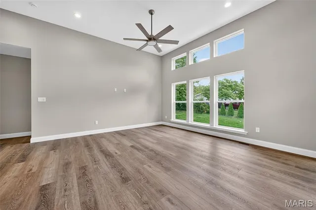 $594,900 | 525 Ryehill Dr Street, St. Peters, MO 63376