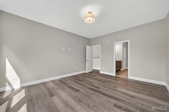 $594,900 | 525 Ryehill Dr Street, St. Peters, MO 63376