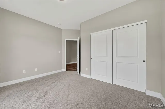 $594,900 | 525 Ryehill Dr Street, St. Peters, MO 63376