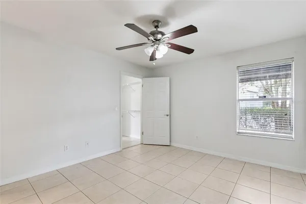 $1,600 | 5112 Conroy Road, Unit 311, Orlando, FL 32811