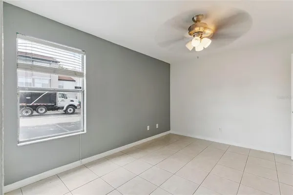 $1,600 | 5112 Conroy Road, Unit 311, Orlando, FL 32811