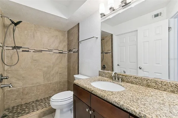 $1,600 | 5112 Conroy Road, Unit 311, Orlando, FL 32811