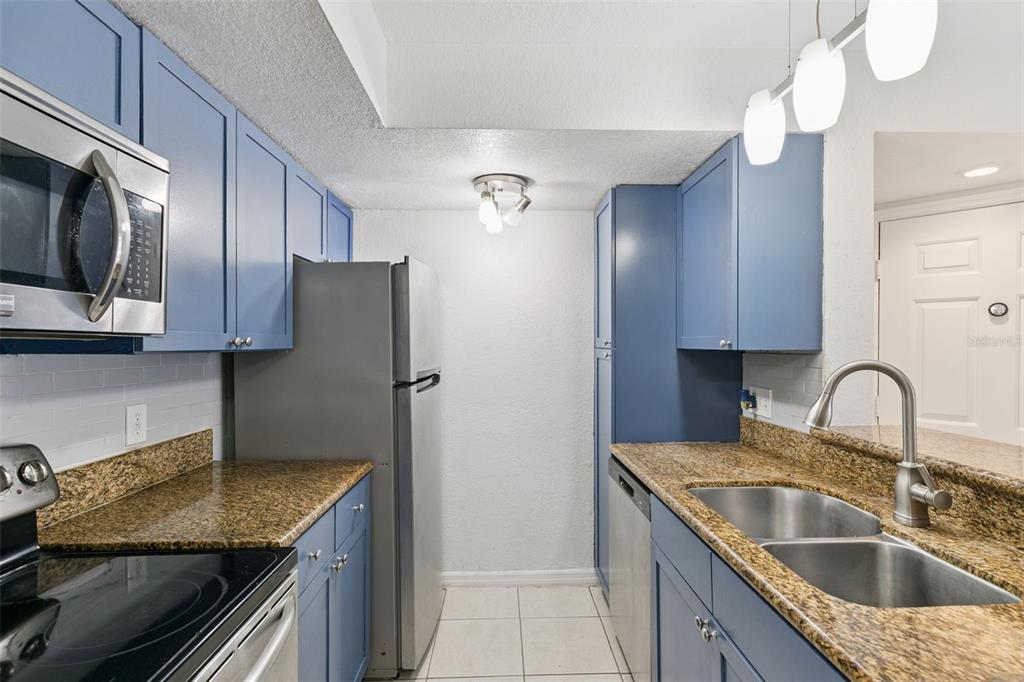 5112 Conroy Road, Unit 311 Orlando, FL 32811 - Photo 6 of 16