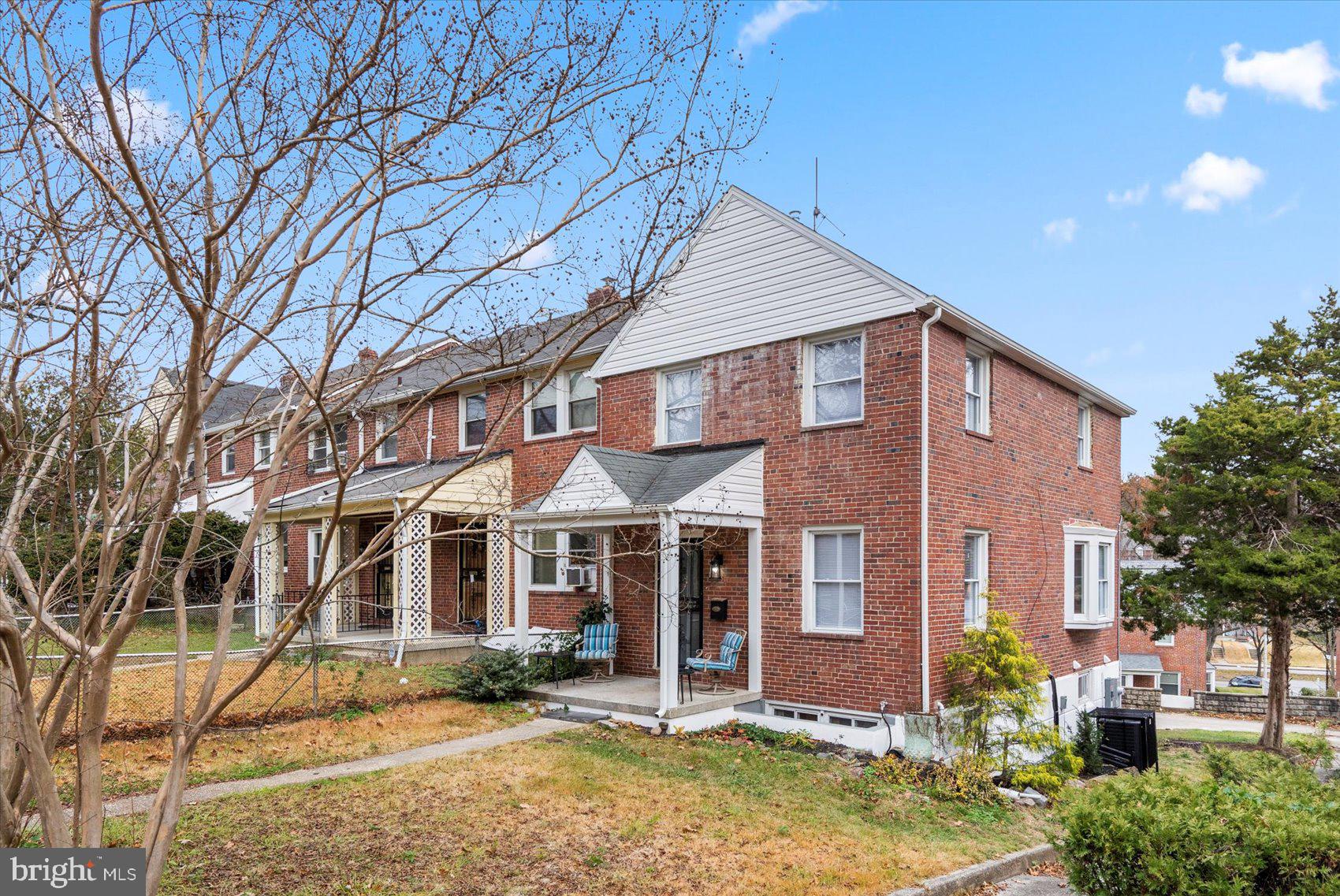 975 North Hill Road Baltimore, MD 21218 - Photo 3 of 42