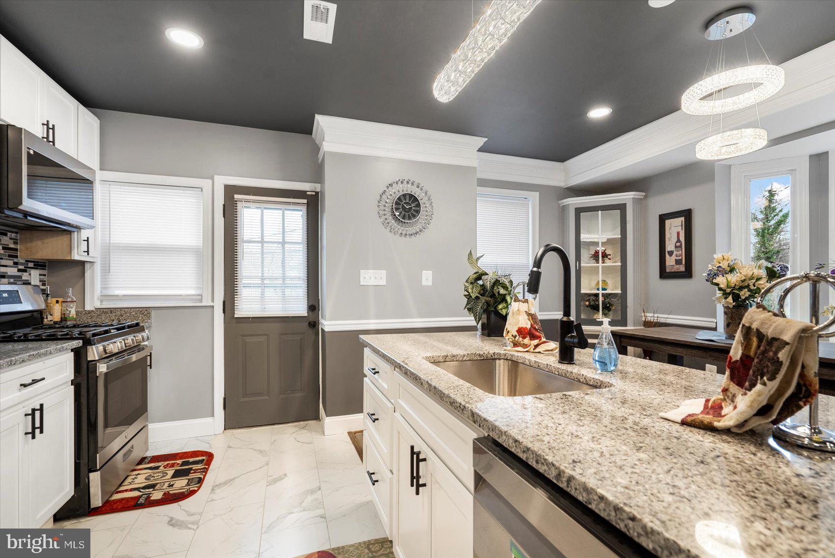 975 North Hill Road Baltimore, MD 21218 - Photo 32 of 42