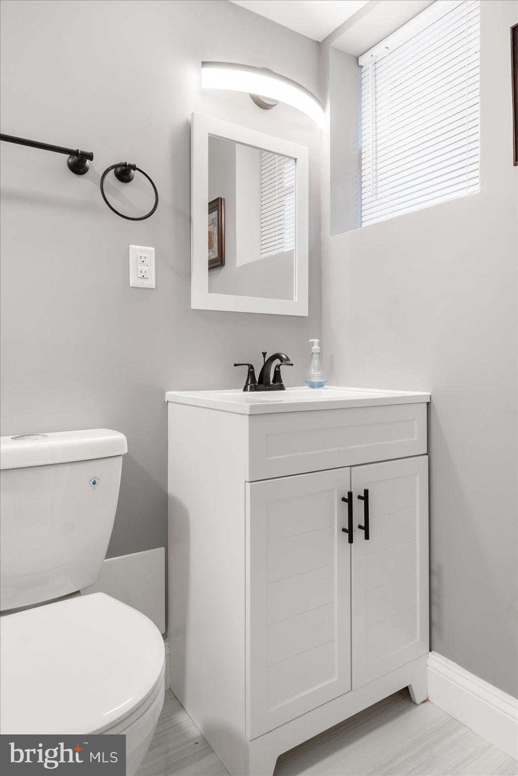 975 North Hill Road Baltimore, MD 21218 - Photo 38 of 42