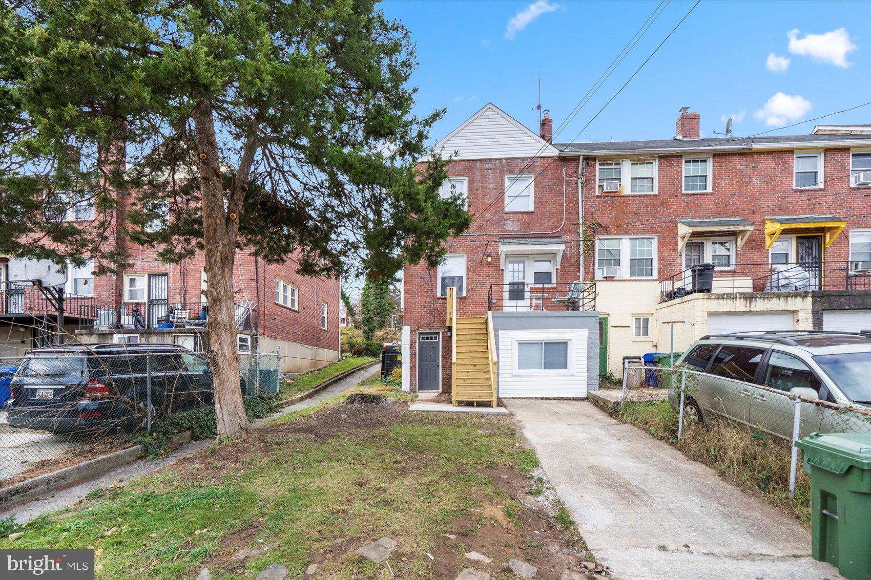 975 North Hill Road Baltimore, MD 21218 - Photo 6 of 42