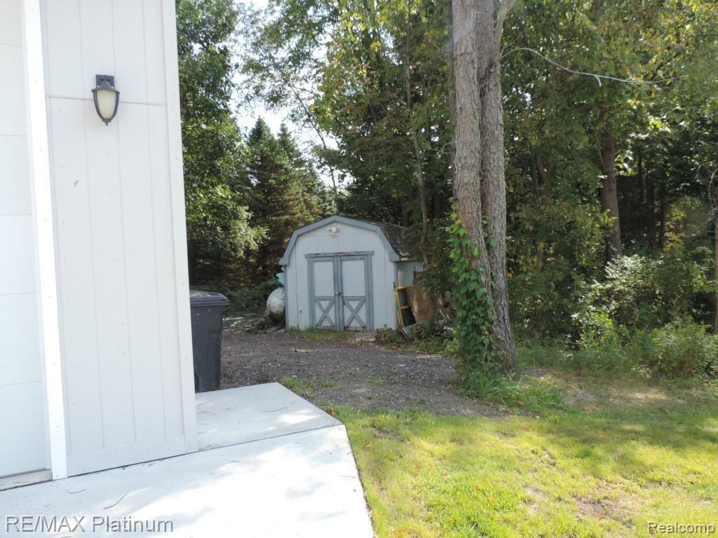4416 McGunn Road Howell, MI 48843 - Photo 36 of 38 DSCN1267.jpg