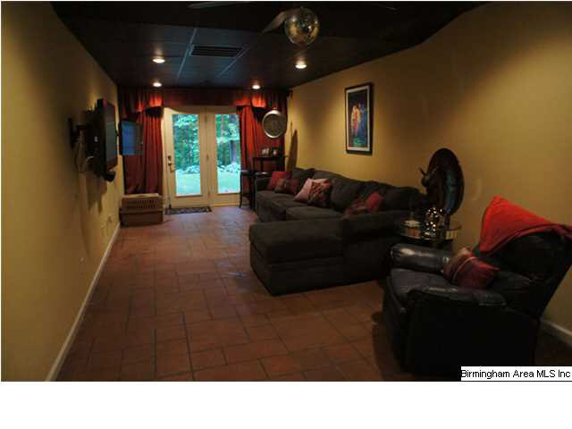 636 Meadow Ridge Drive Birmingham, AL 35242 - Photo 18 of 25