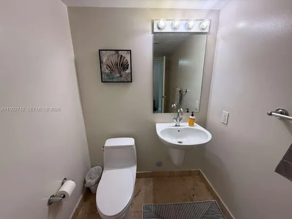 $2,990 | 41 Southeast 5th Street, Unit 1505, Miami, FL 33131