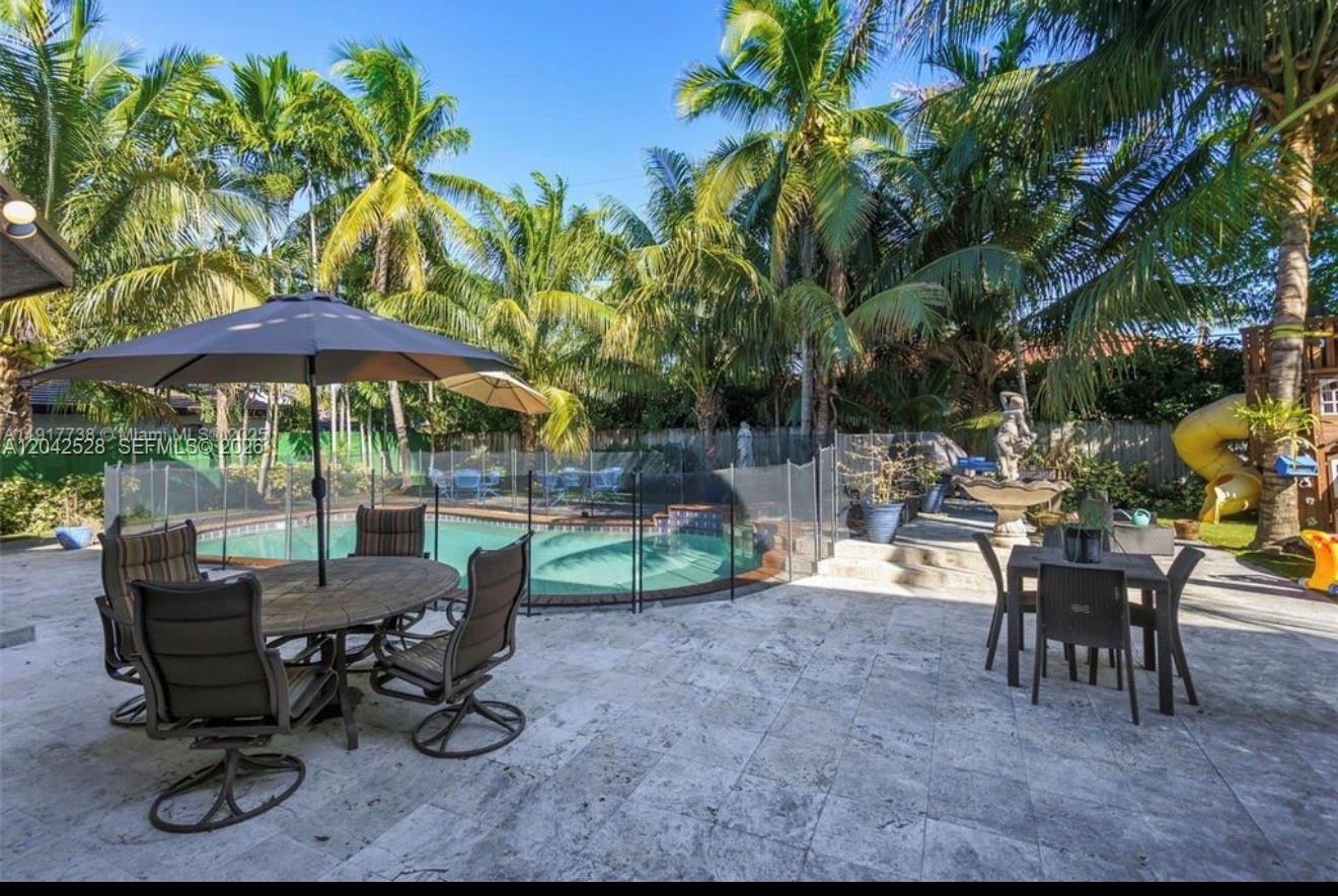 3135 Southwest 80th Avenue Miami, FL 33155 - Photo 8 of 52