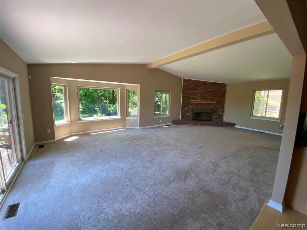515 Plum Ridge Drive Rochester Hills, MI 48309 - Photo 13 of 46