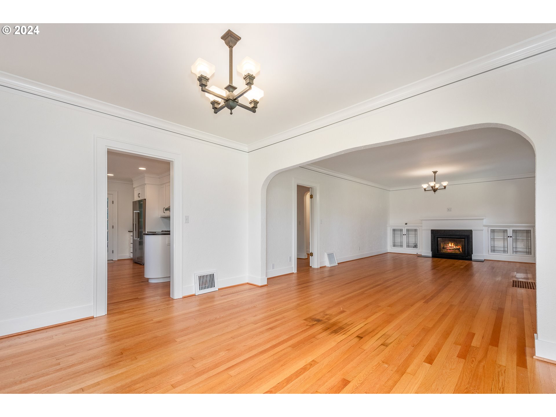 8922 Southwest Capitol Highway Portland, OR 97219 - Photo 12 of 44