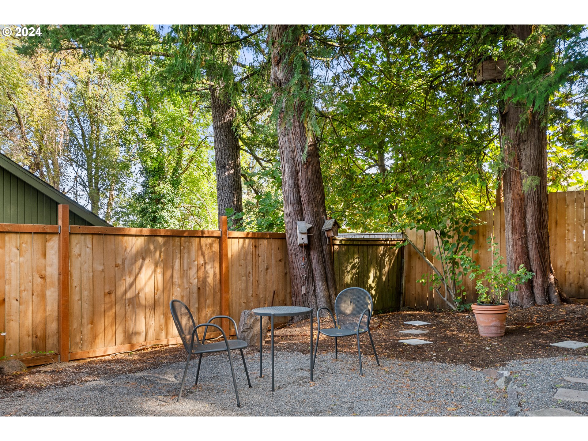 8922 Southwest Capitol Highway Portland, OR 97219 - Photo 34 of 44