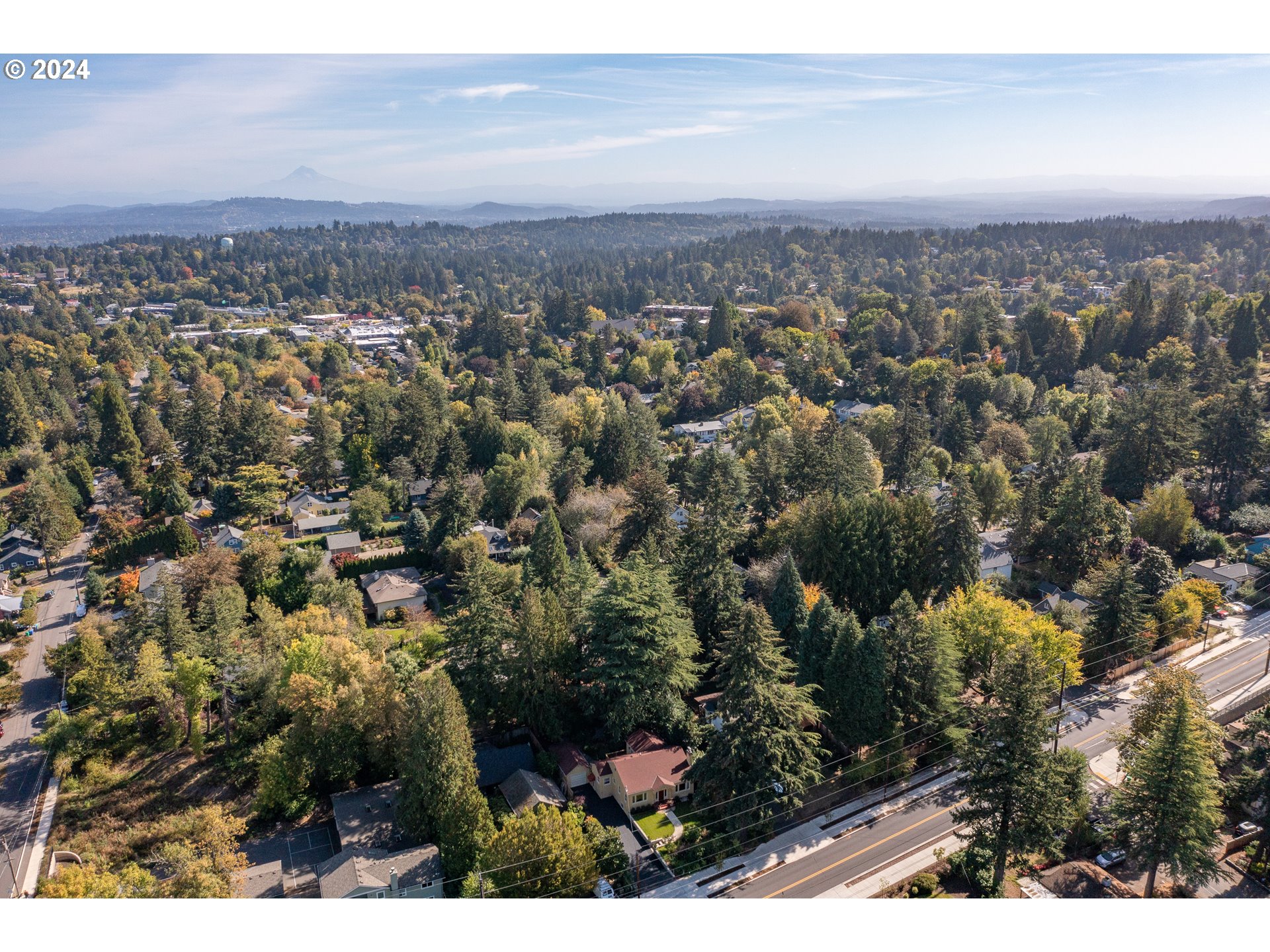 8922 Southwest Capitol Highway Portland, OR 97219 - Photo 42 of 44