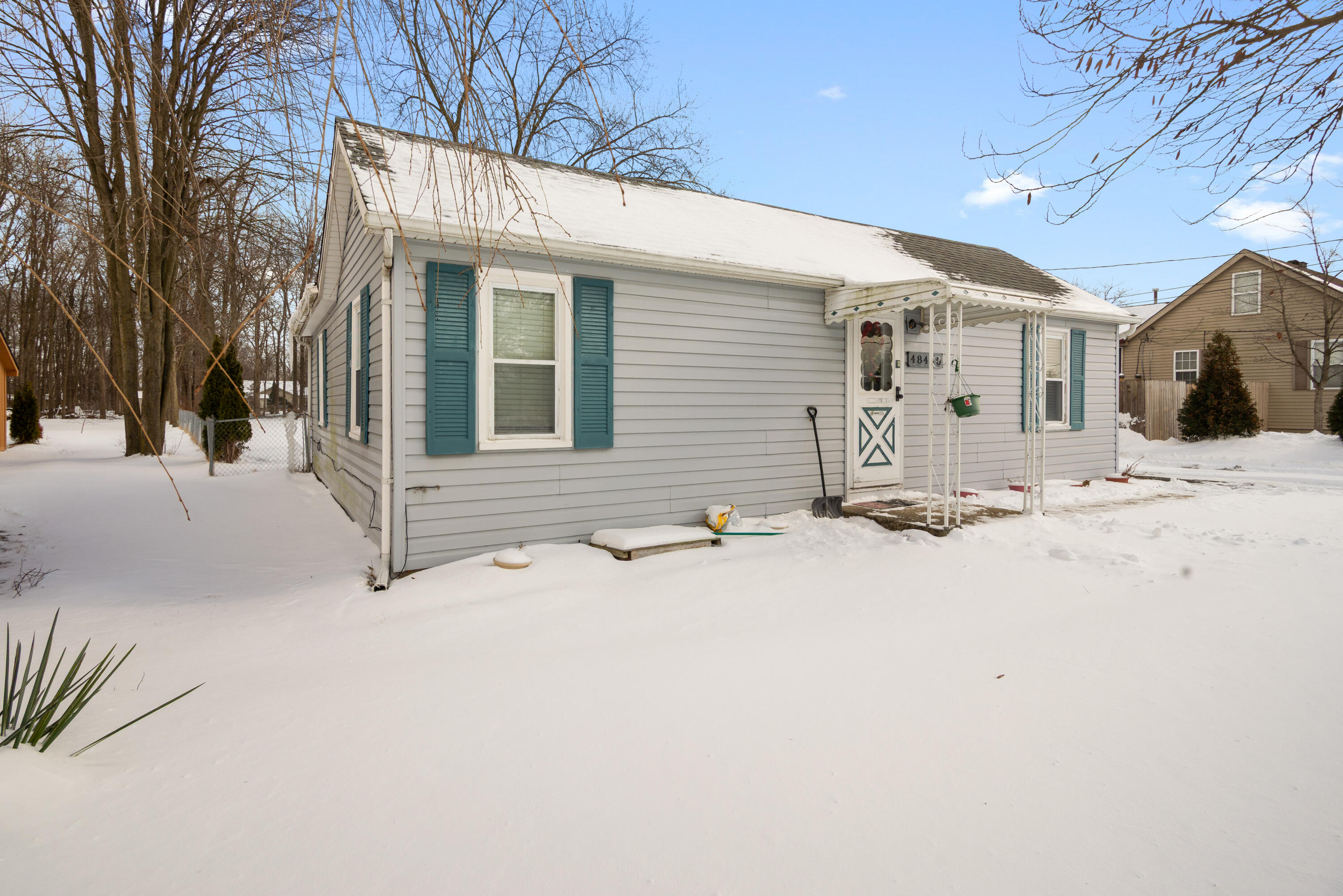 48460 Fuller Road Chesterfield, MI 48051 - Photo 3 of 25 3