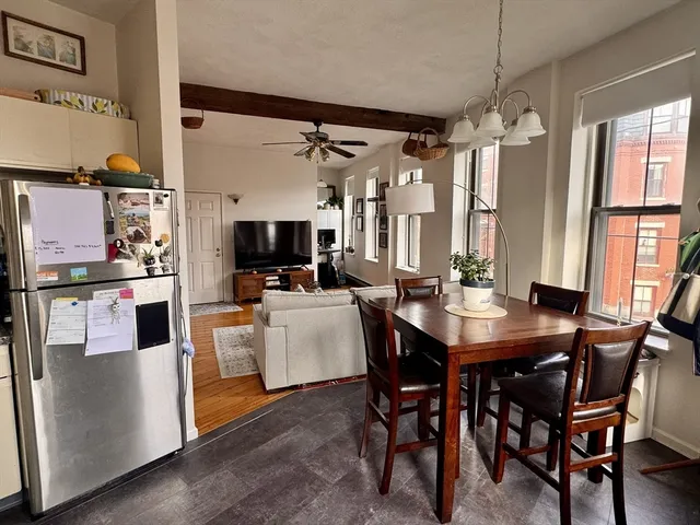 $1,950 | 26 Beacon Street, Unit 4, Chelsea, MA 02150