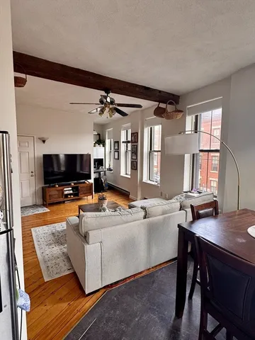 $1,950 | 26 Beacon Street, Unit 4, Chelsea, MA 02150