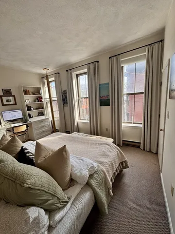 $1,950 | 26 Beacon Street, Unit 4, Chelsea, MA 02150