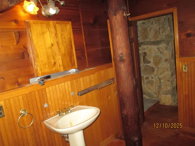 $289,900 | 9500 Gilbert Road, Pittsford, MI 49271