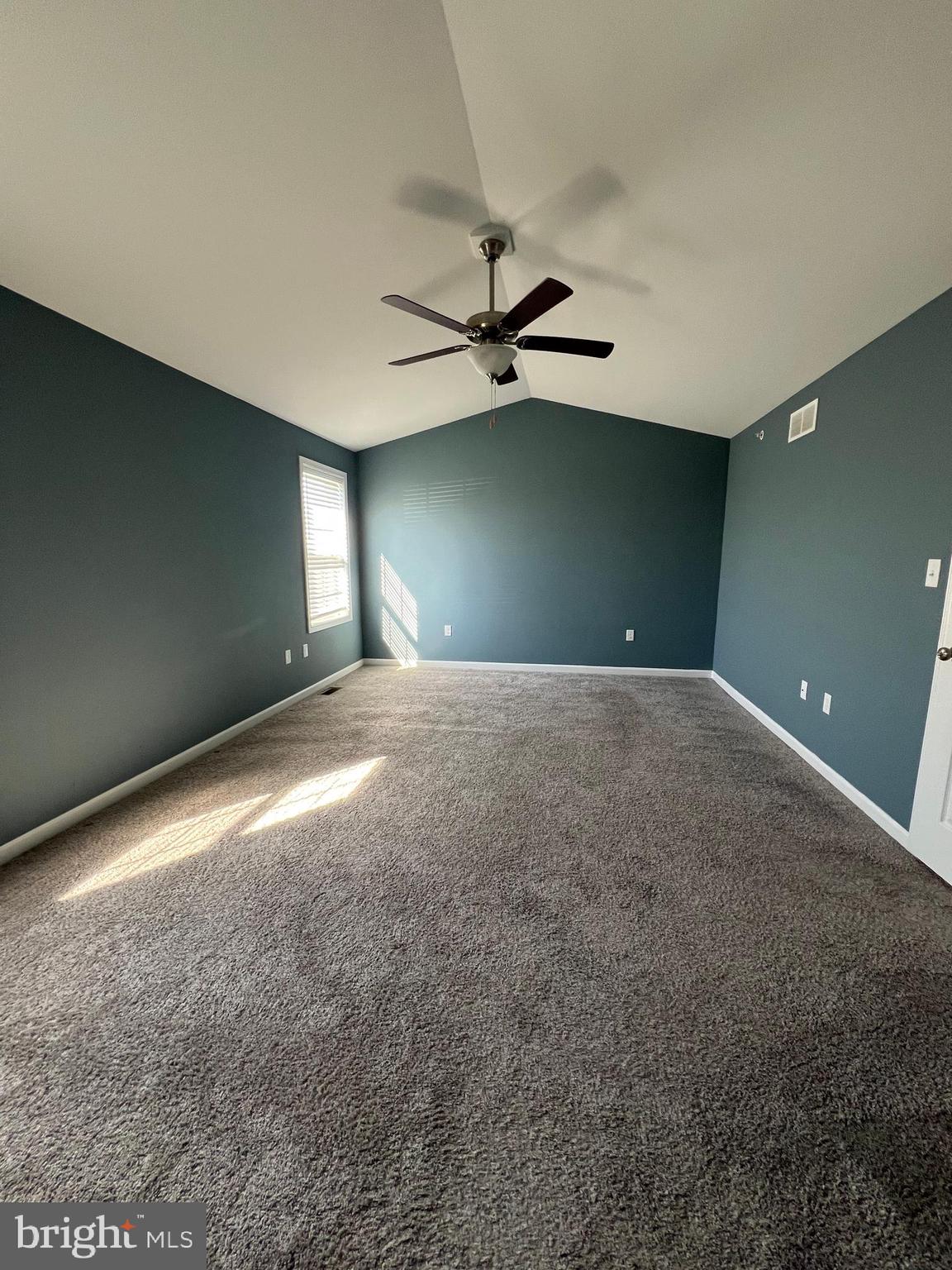 2317 Bartlett Road Harrisburg, PA 17110 - Photo 28 of 59 an empty room with windows and fan